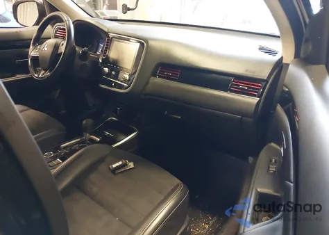 2020 Mitsubishi Outlander Es 2.4 S-Awc/Le 2.4 S-Awc/Se 2.4 S-Awc/Sel 2.4 S-Awc/Sp 2.4 S-Awc z USA, uszkodzony, nr VIN JA4AZ3A33LZ045142